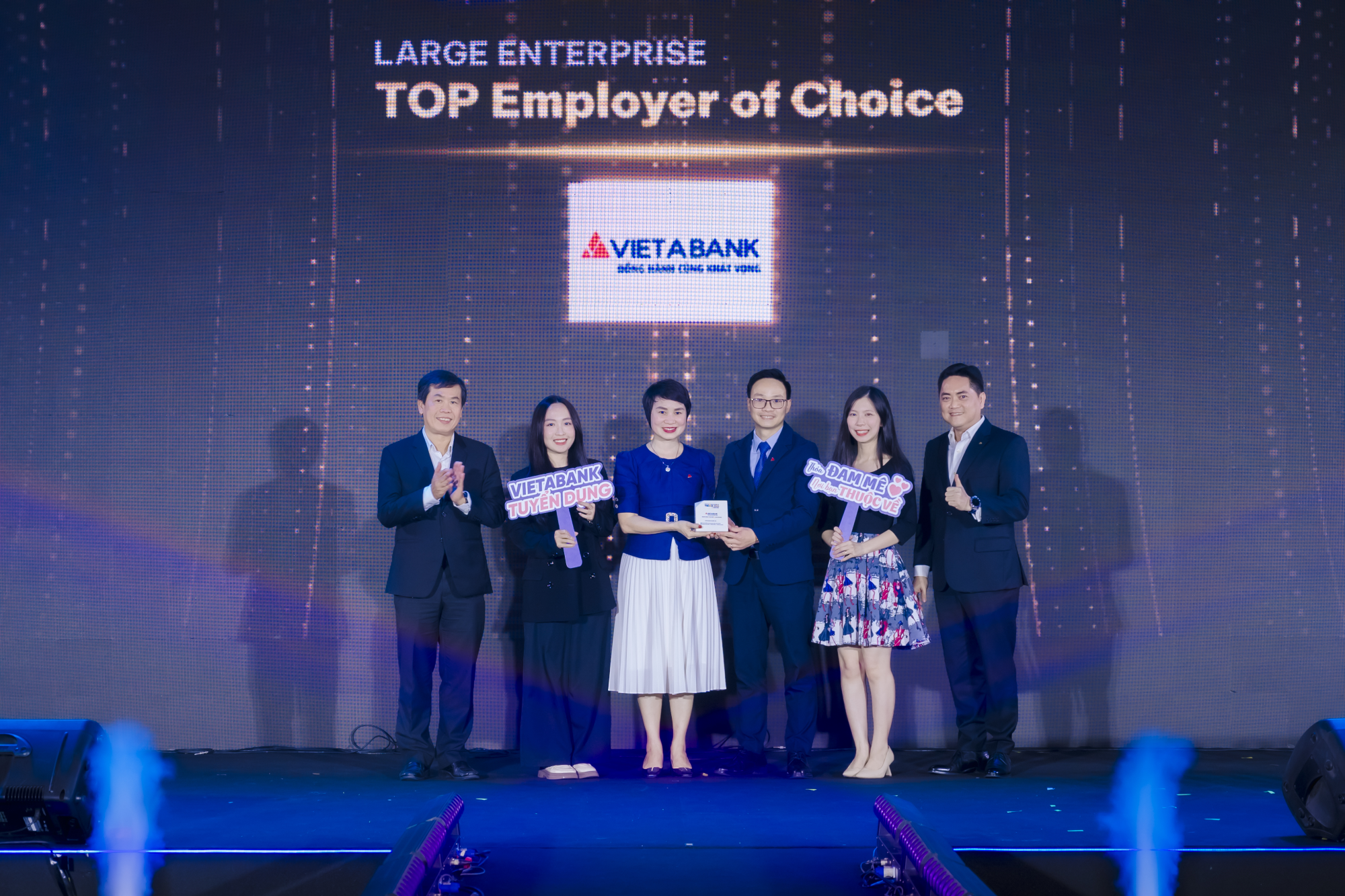VIETABANK LỌT TOP 5 NHÀ TUYỂN DỤNG YÊU THÍCH 2024